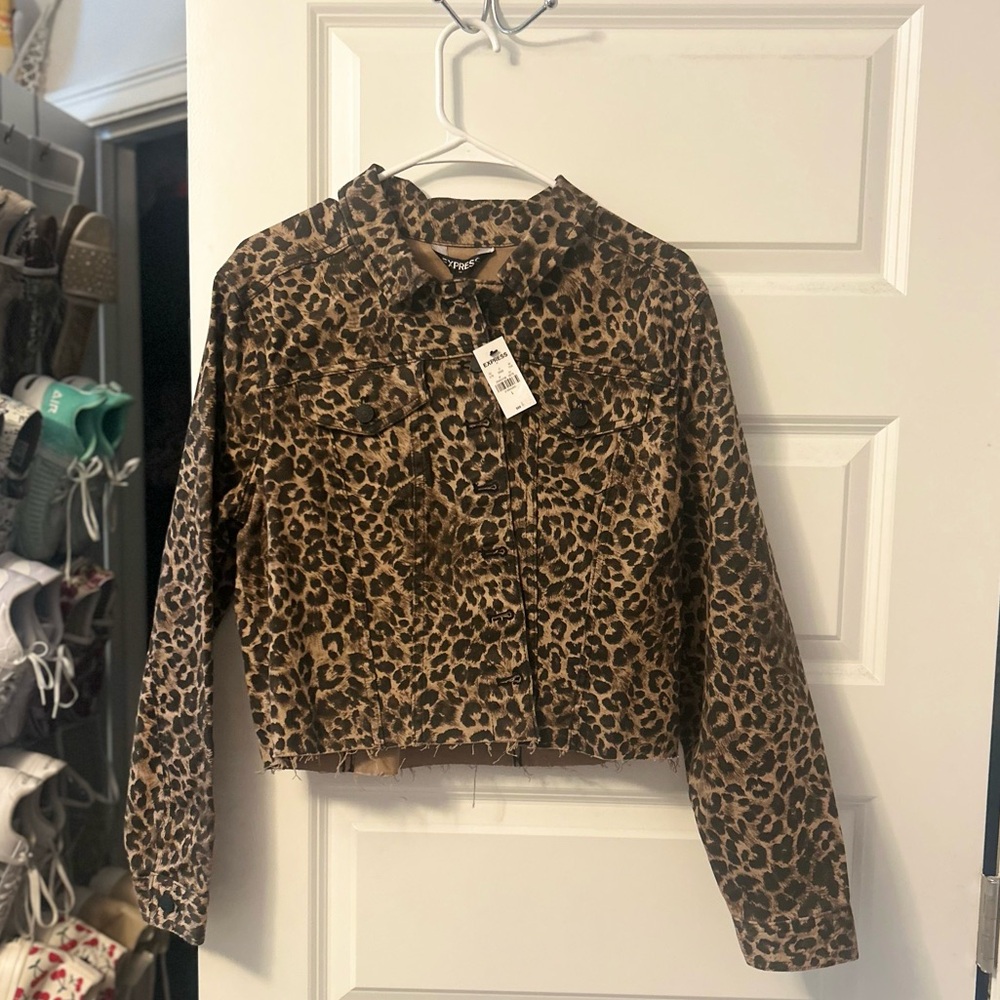 Express L NWT Leopard Print Jacket
